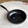 تصویر  تابه تکدسته دور سیلیکون مشکی kzp کالکشن آلما لاکچری سایز ۲۴