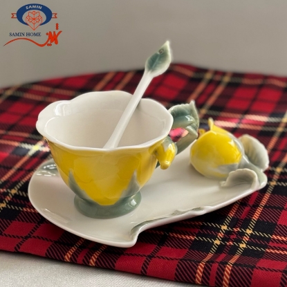 تصویر  فنجان و نعلبکی گل رز زرد Fromone